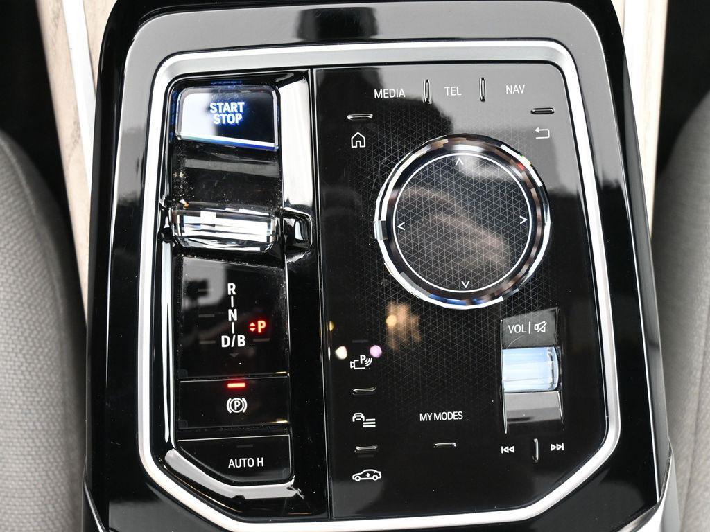 used 2023 BMW i7 car, priced at $71,989