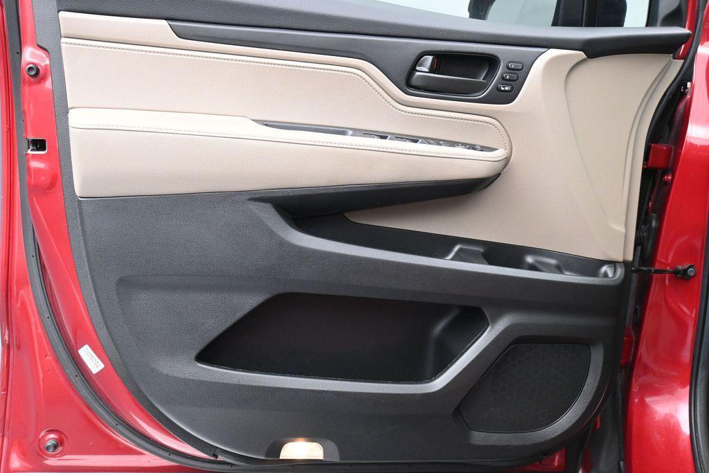 used 2022 Honda Odyssey car, priced at $27,401