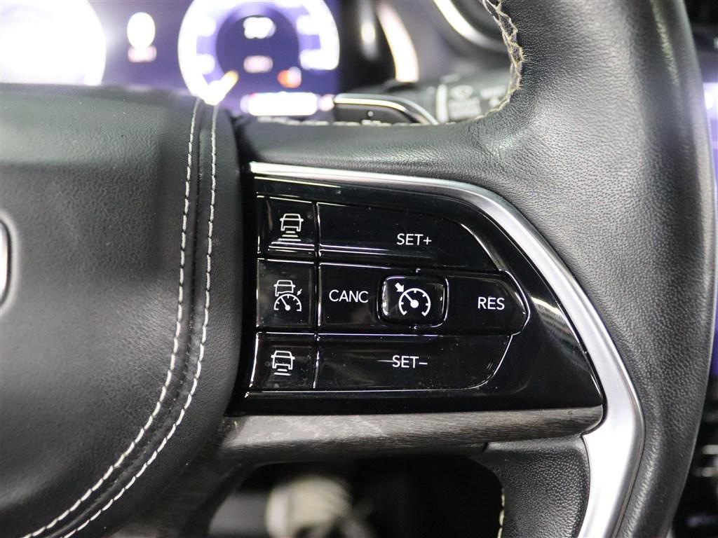used 2022 Jeep Grand Cherokee car, priced at $25,785