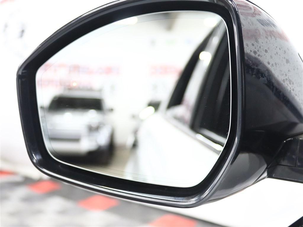 used 2018 Land Rover Range Rover Velar car, priced at $19,985