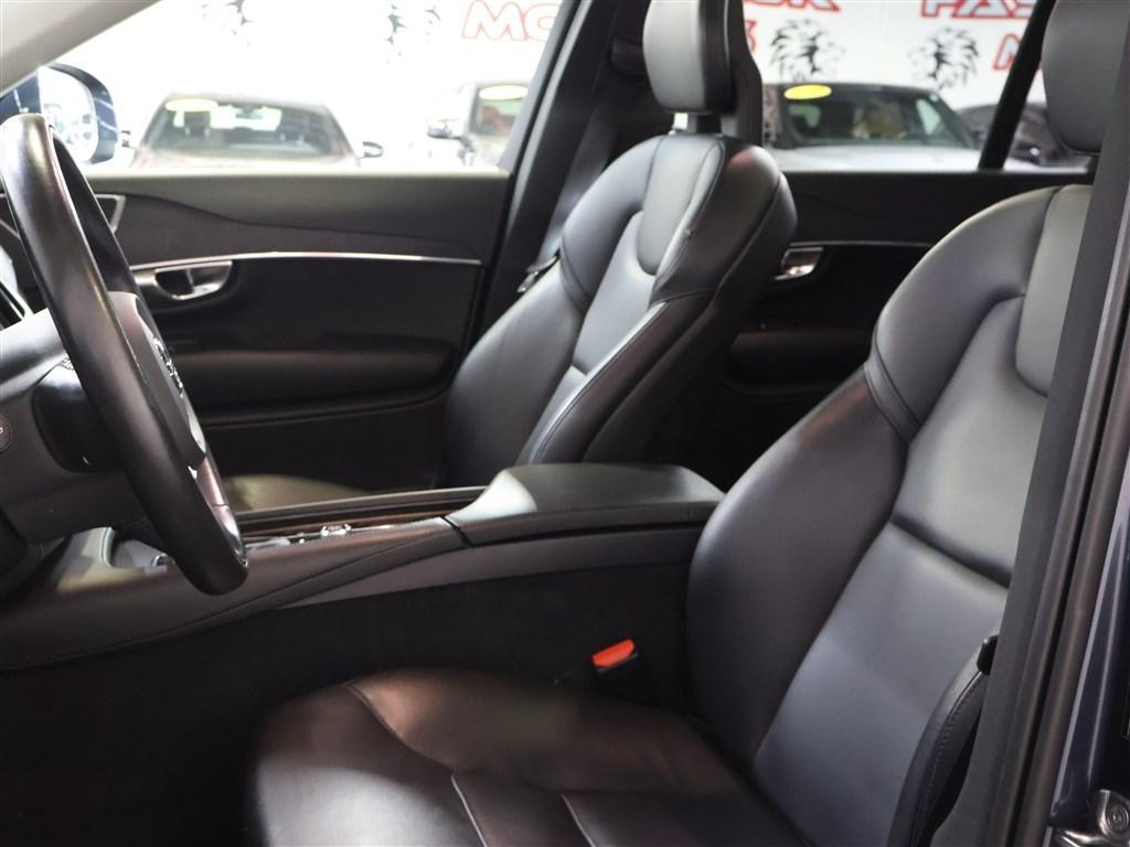 used 2020 Volvo XC90 car, priced at $20,985