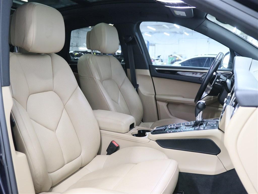 used 2020 Porsche Macan car, priced at $29,984