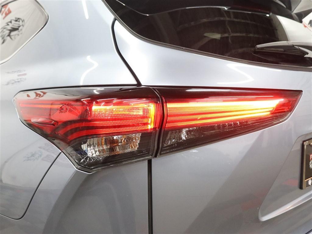 used 2021 Toyota Highlander car, priced at $24,785