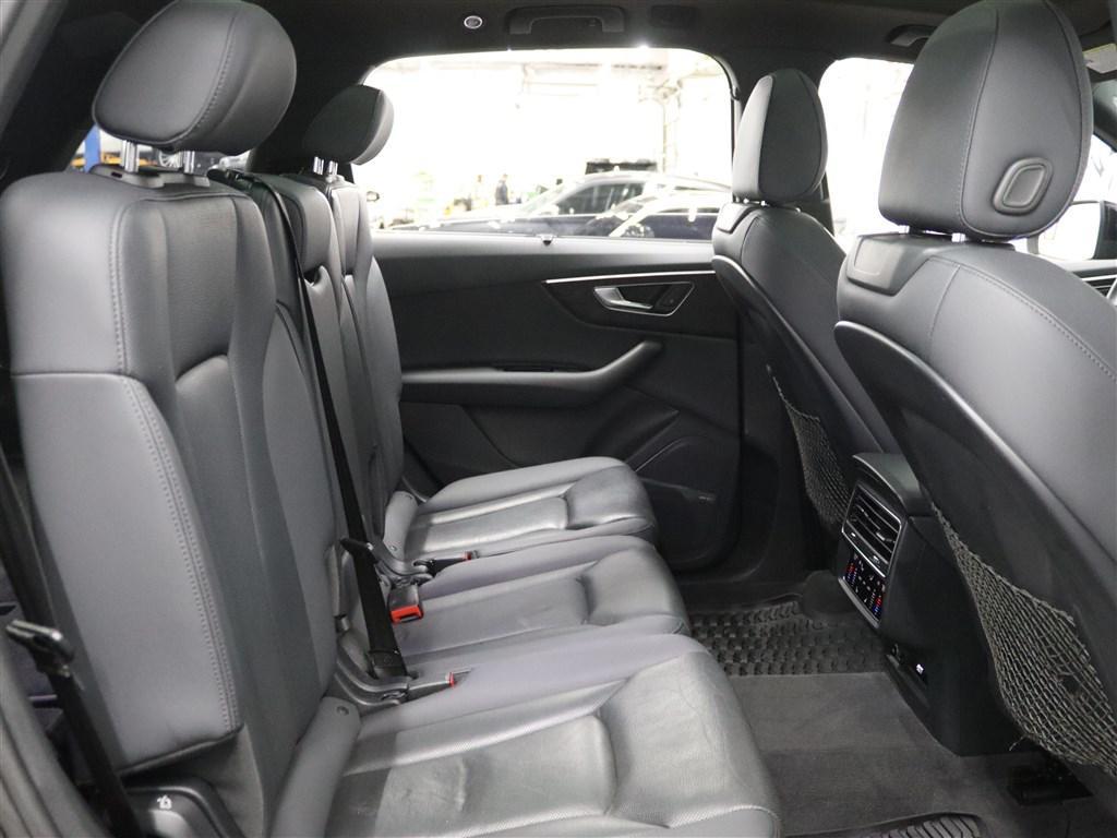 used 2020 Audi Q7 car, priced at $23,785