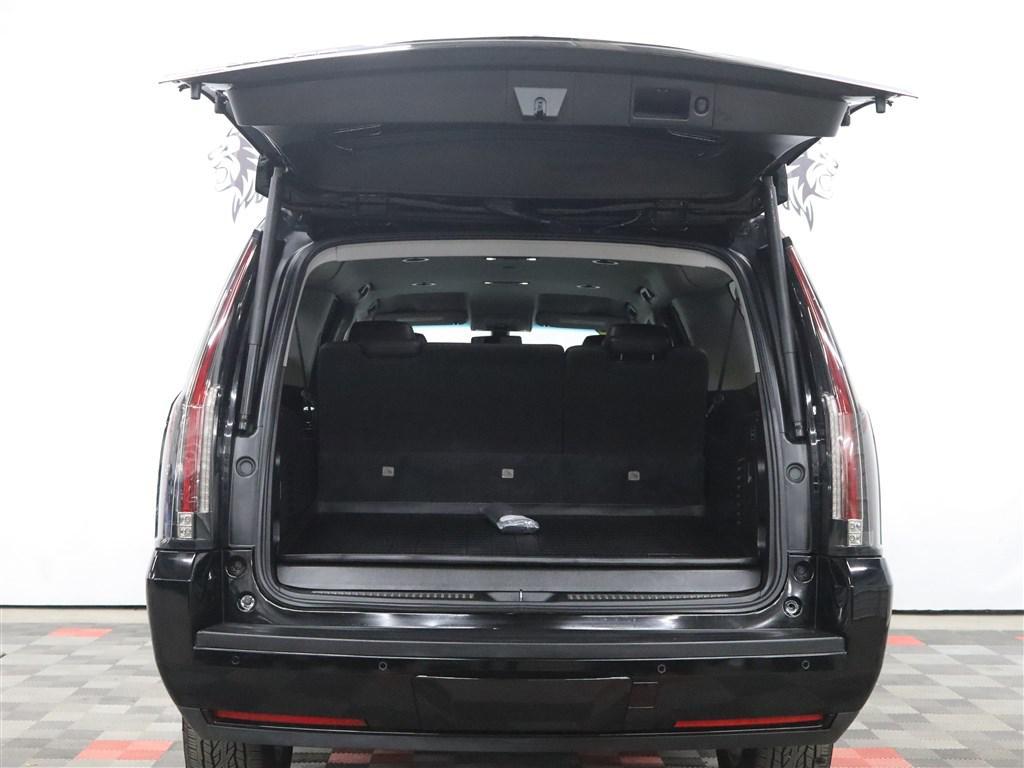 used 2019 Cadillac Escalade ESV car, priced at $25,985