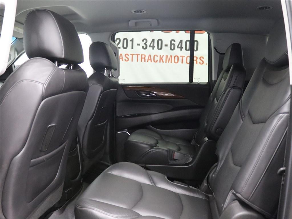 used 2019 Cadillac Escalade ESV car, priced at $25,985
