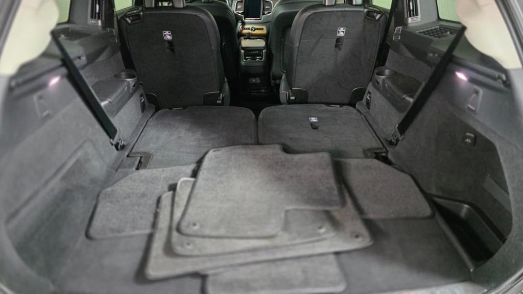 used 2024 Volvo XC90 car, priced at $39,400
