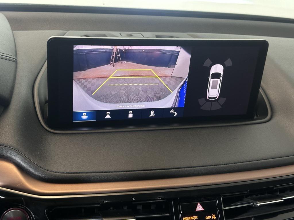 used 2023 Acura MDX car, priced at $40,888