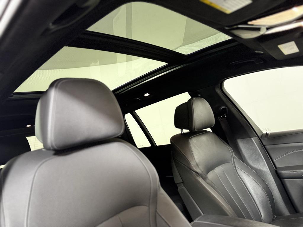 used 2022 BMW X7 car, priced at $45,280