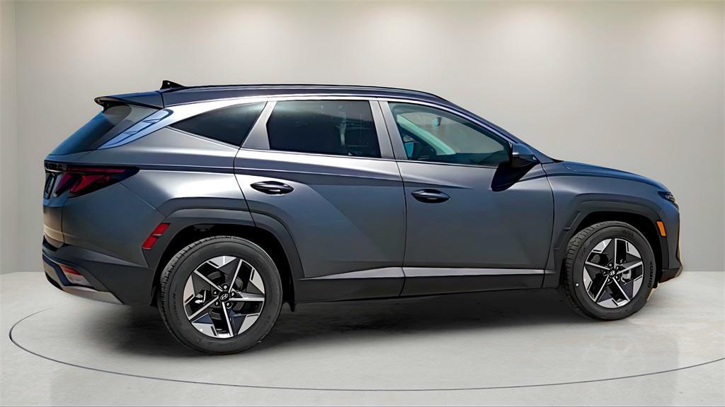 new 2025 Hyundai Tucson car, priced at $28,612