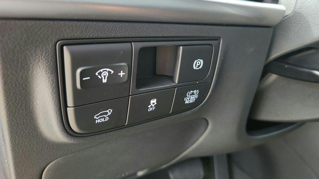 new 2026 Hyundai TUCSON Hybrid car, priced at $33,311