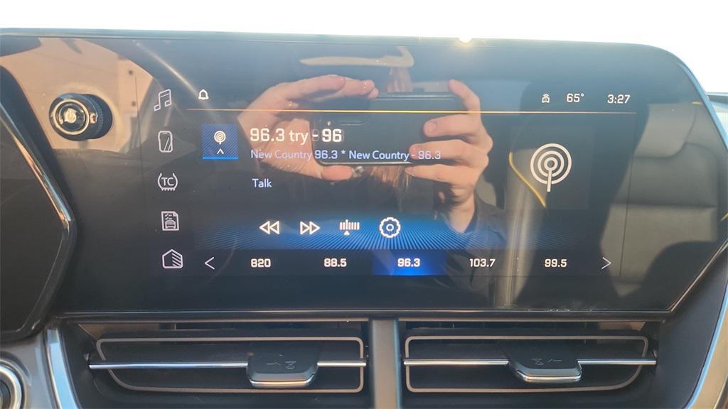 used 2025 Chevrolet Trax car, priced at $23,235