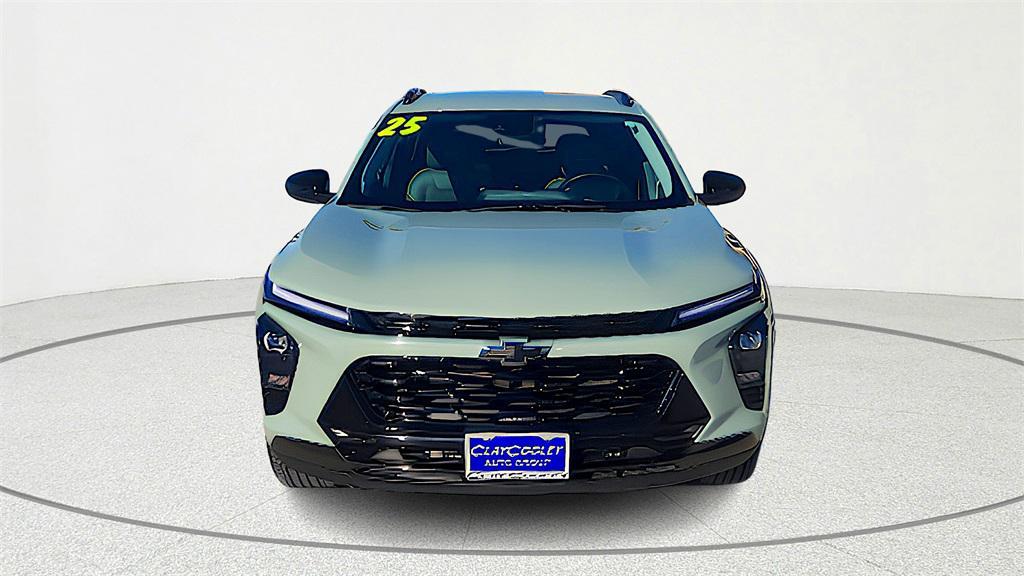 used 2025 Chevrolet Trax car, priced at $23,235
