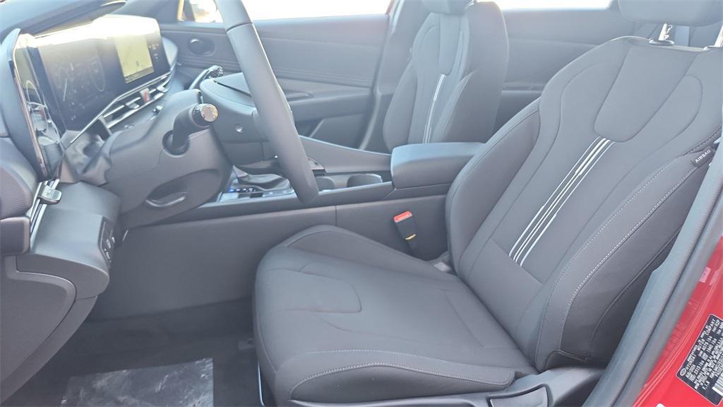 new 2025 Hyundai ELANTRA HEV car, priced at $26,900