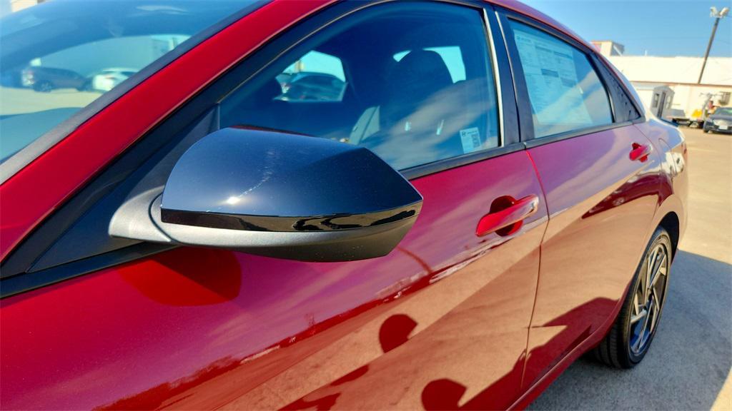 new 2025 Hyundai ELANTRA HEV car, priced at $26,900