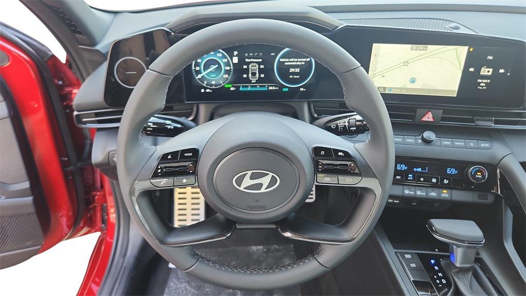 new 2025 Hyundai ELANTRA HEV car, priced at $26,900