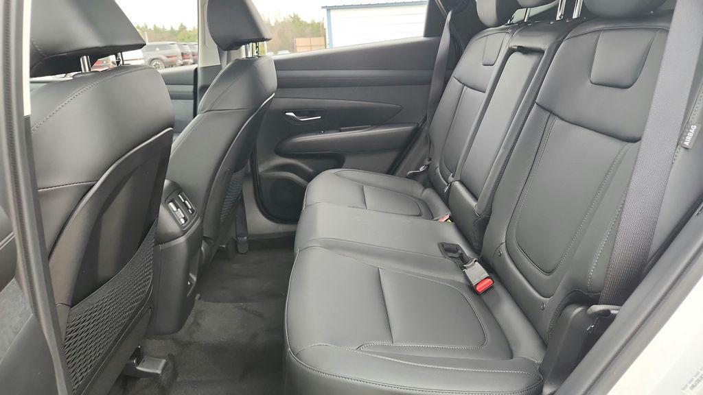 new 2026 Hyundai TUCSON Hybrid car, priced at $36,277
