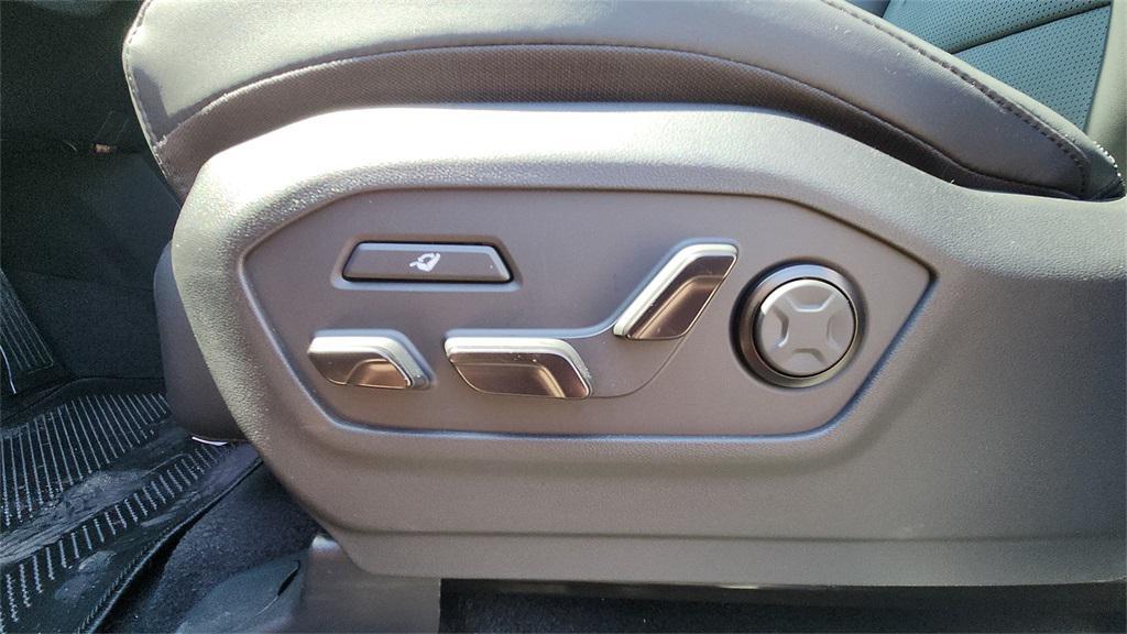 new 2026 Hyundai SANTA FE HEV car, priced at $48,726