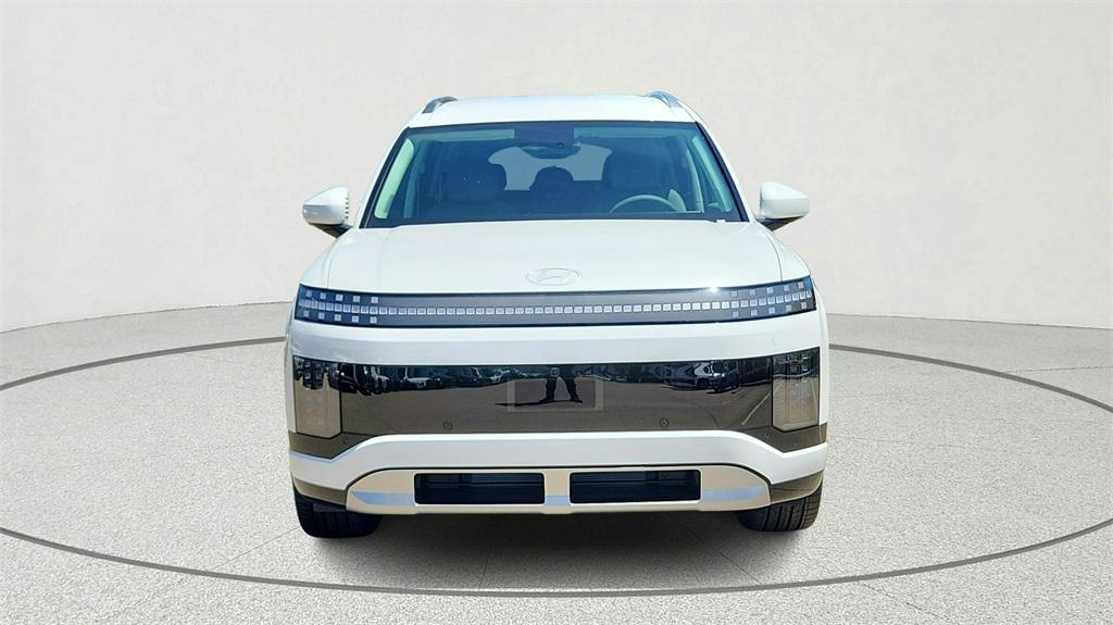 new 2026 Hyundai IONIQ 9 car, priced at $62,828