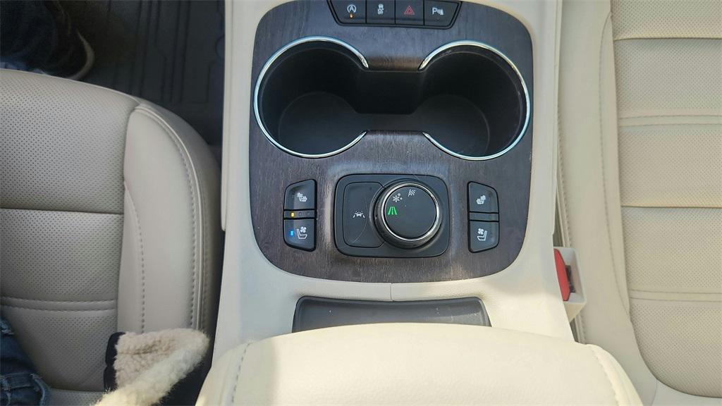 used 2023 GMC Acadia car, priced at $35,272