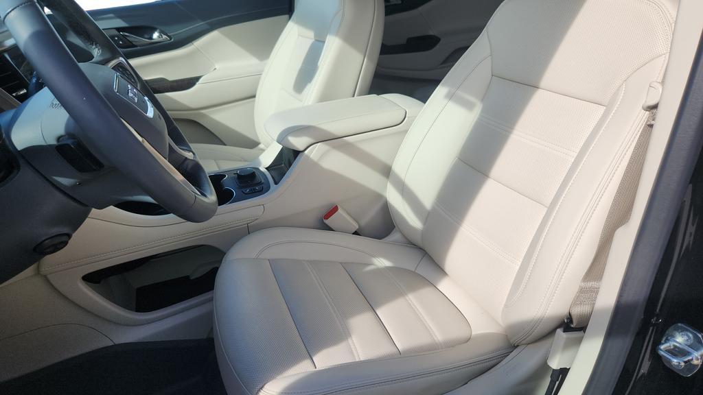 used 2023 GMC Acadia car, priced at $34,500