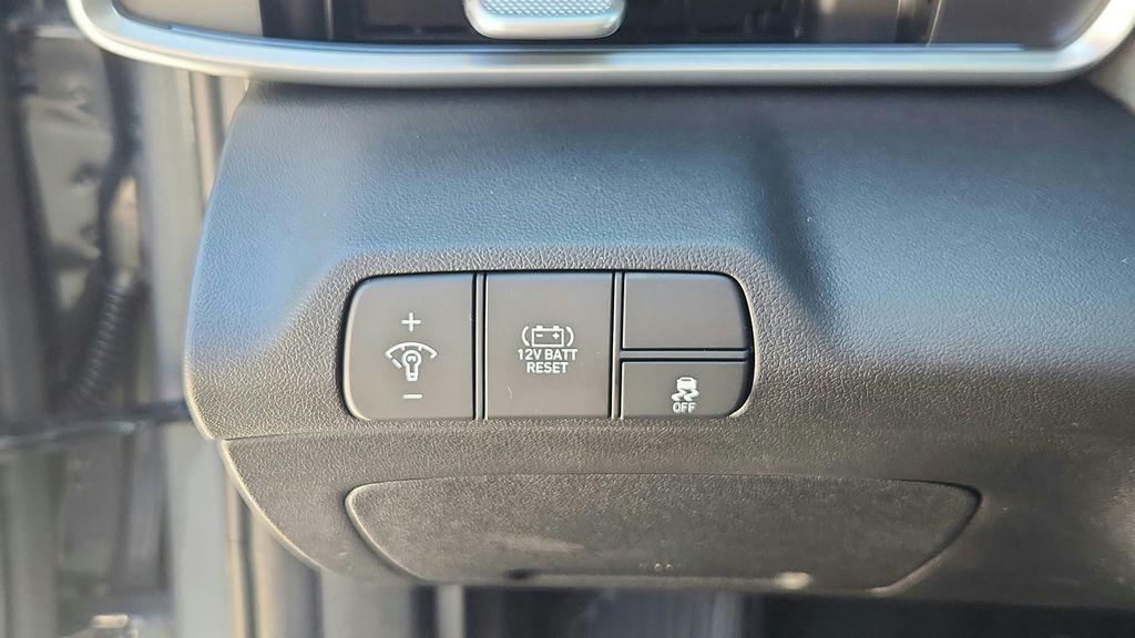 new 2026 Hyundai ELANTRA HEV car, priced at $30,828