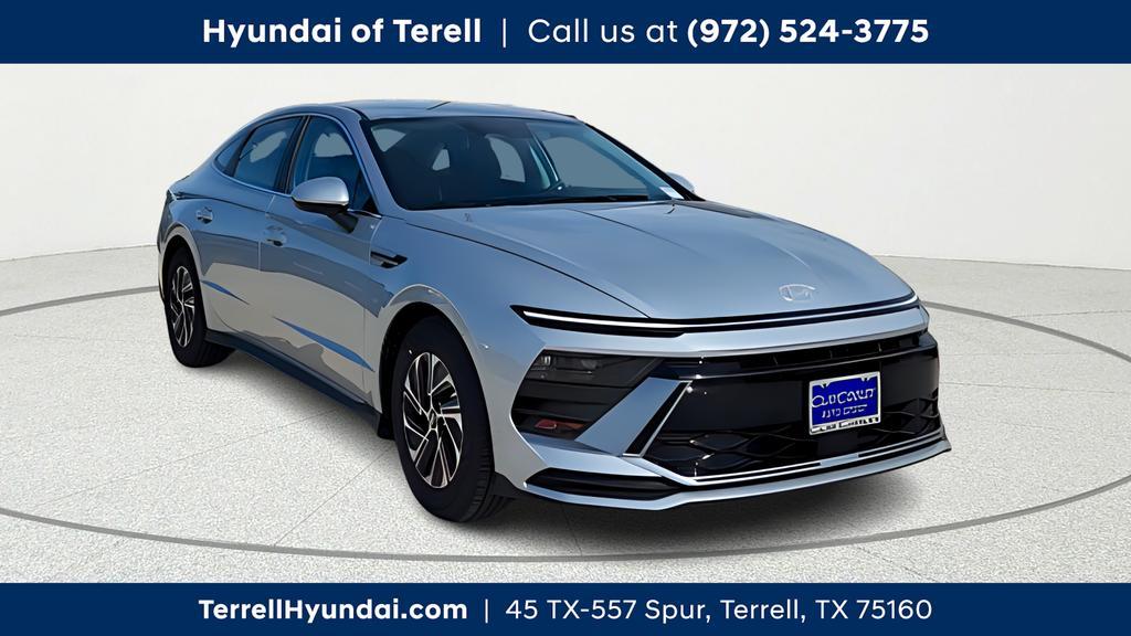 new 2026 Hyundai Sonata Hybrid car, priced at $30,455