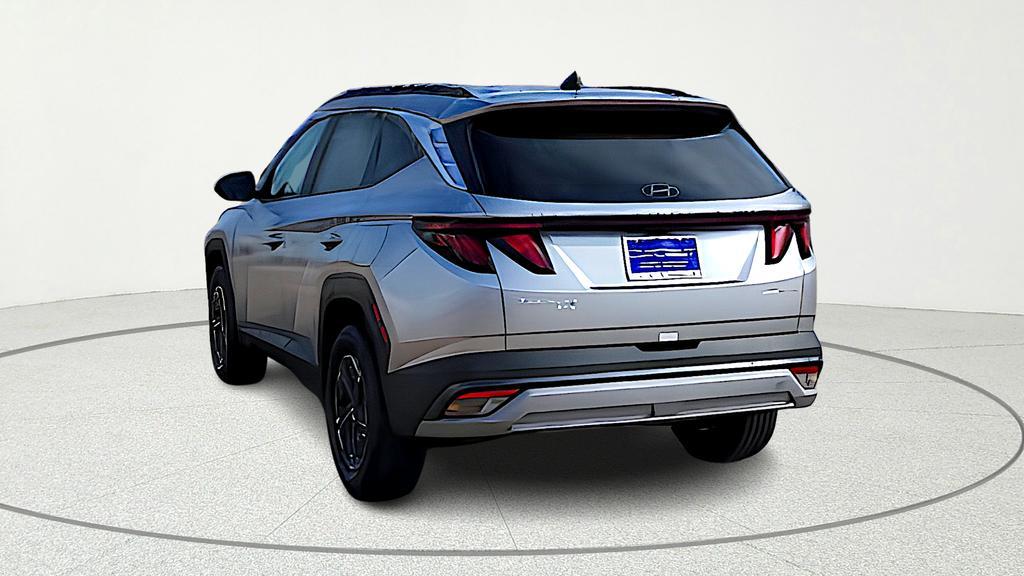 new 2025 Hyundai TUCSON Hybrid car, priced at $32,904