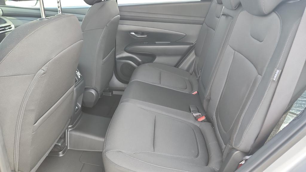 new 2025 Hyundai TUCSON Hybrid car, priced at $32,904