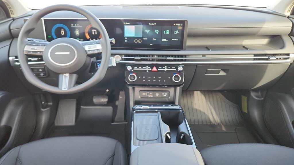 new 2025 Hyundai TUCSON Hybrid car, priced at $32,904