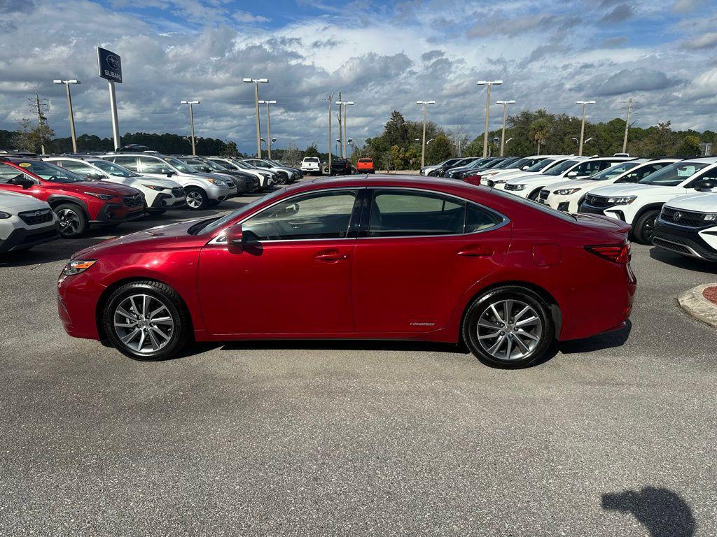 used 2017 Lexus ES 300h car, priced at $18,980