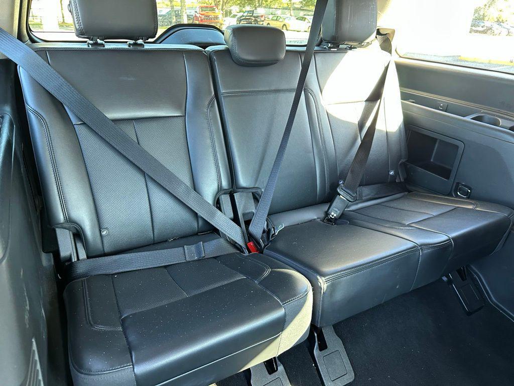 used 2023 Ford Expedition car, priced at $39,263