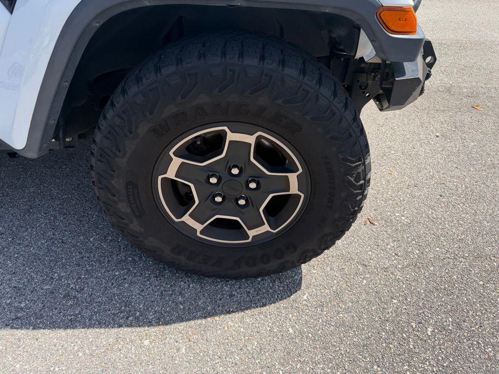 used 2018 Jeep Wrangler Unlimited car, priced at $21,990