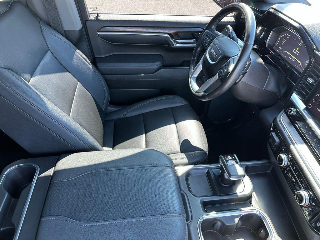 used 2023 GMC Sierra 1500 car, priced at $41,998