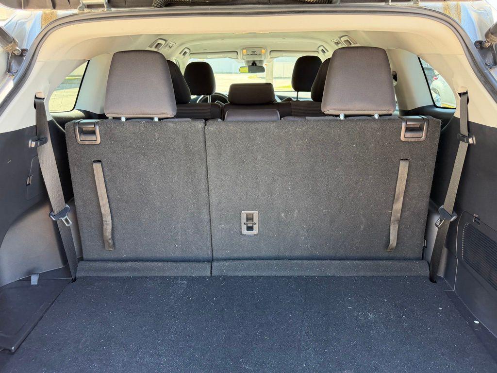 used 2020 Toyota Highlander car, priced at $27,990