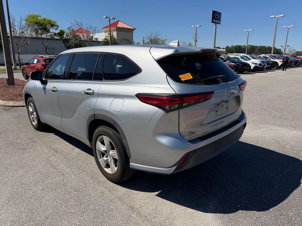 used 2020 Toyota Highlander car, priced at $27,990