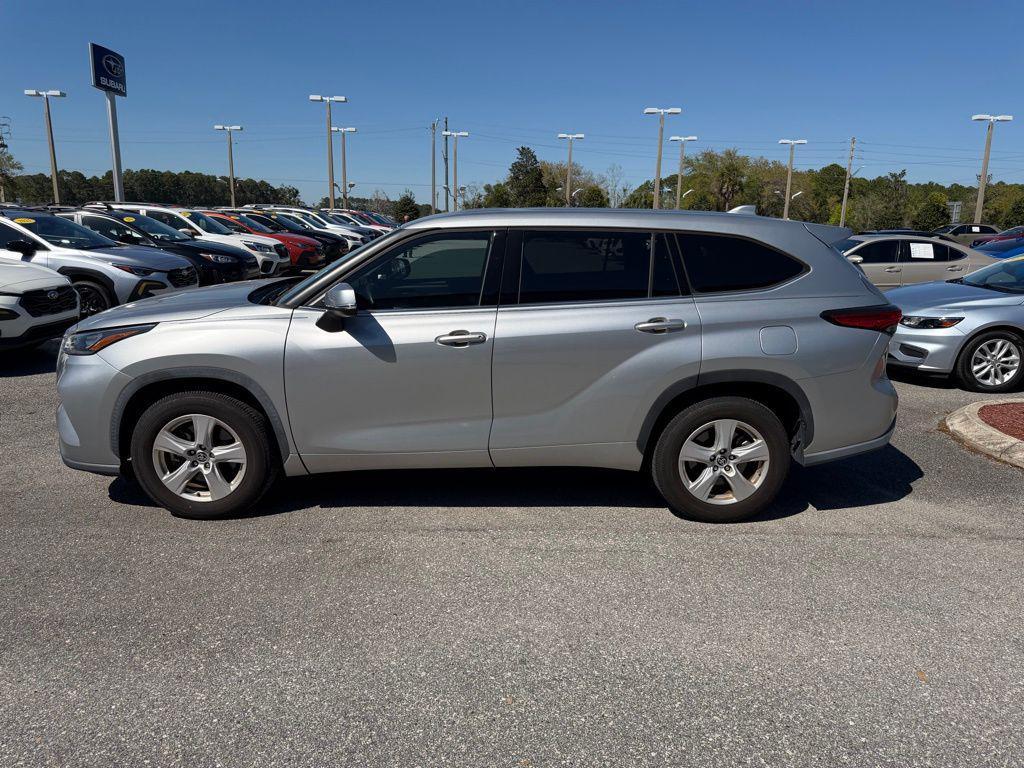 used 2020 Toyota Highlander car, priced at $27,990