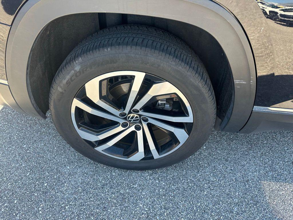 used 2022 Volkswagen Atlas car, priced at $25,750