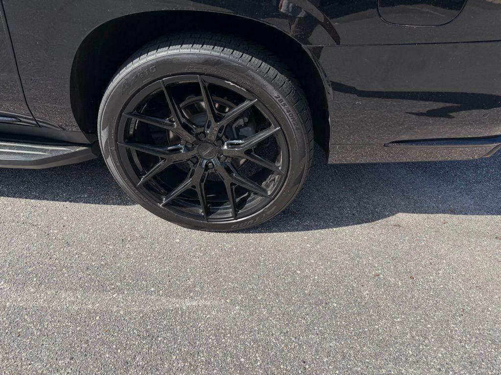 used 2021 Cadillac Escalade ESV car, priced at $65,990