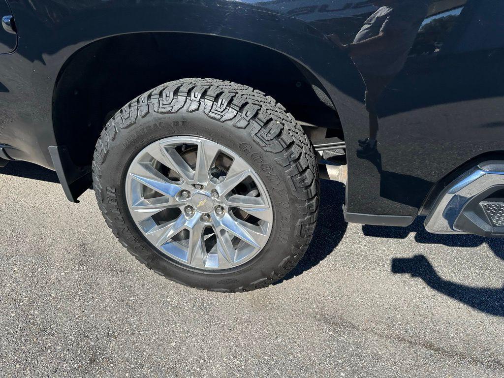used 2020 Chevrolet Silverado 1500 car, priced at $38,379