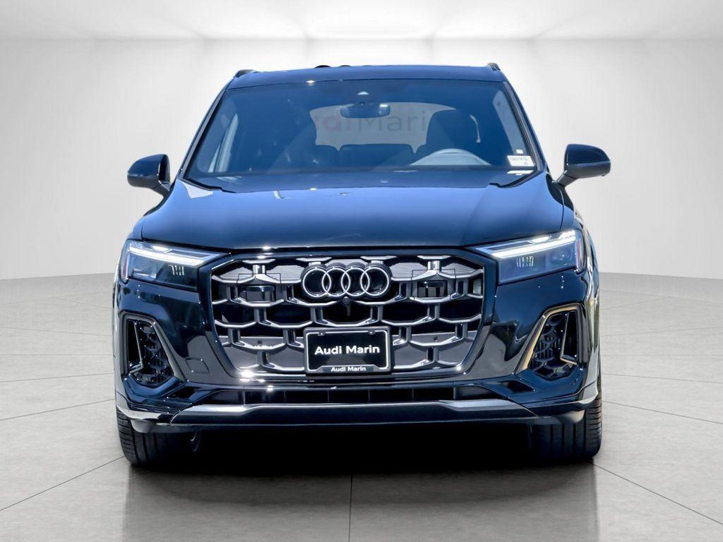 new 2026 Audi Q7 car, priced at $75,278