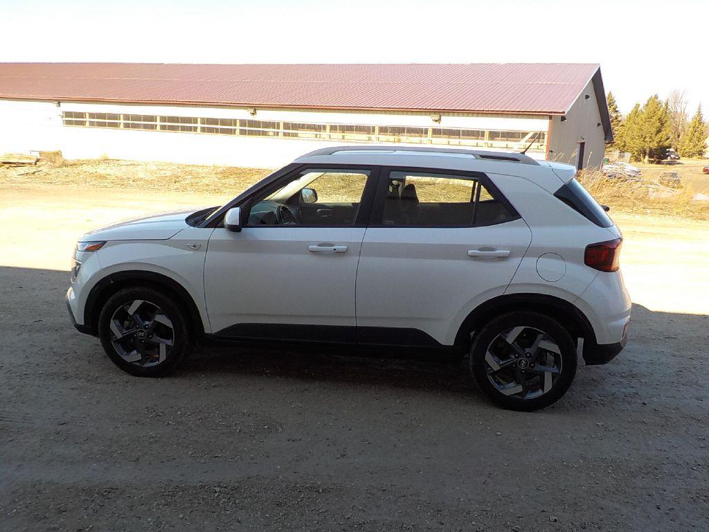 used 2024 Hyundai Venue car, priced at $12,995