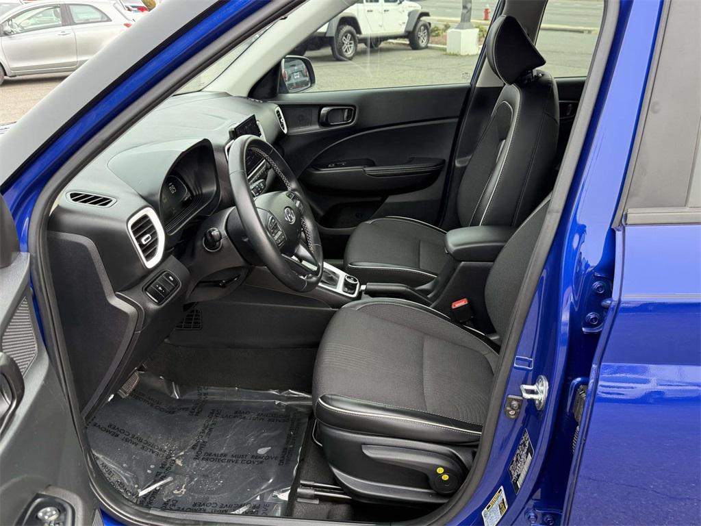 used 2023 Hyundai Venue car, priced at $18,777
