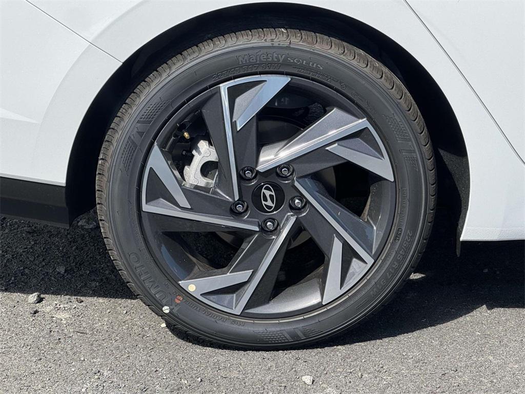 new 2025 Hyundai Elantra car, priced at $24,925