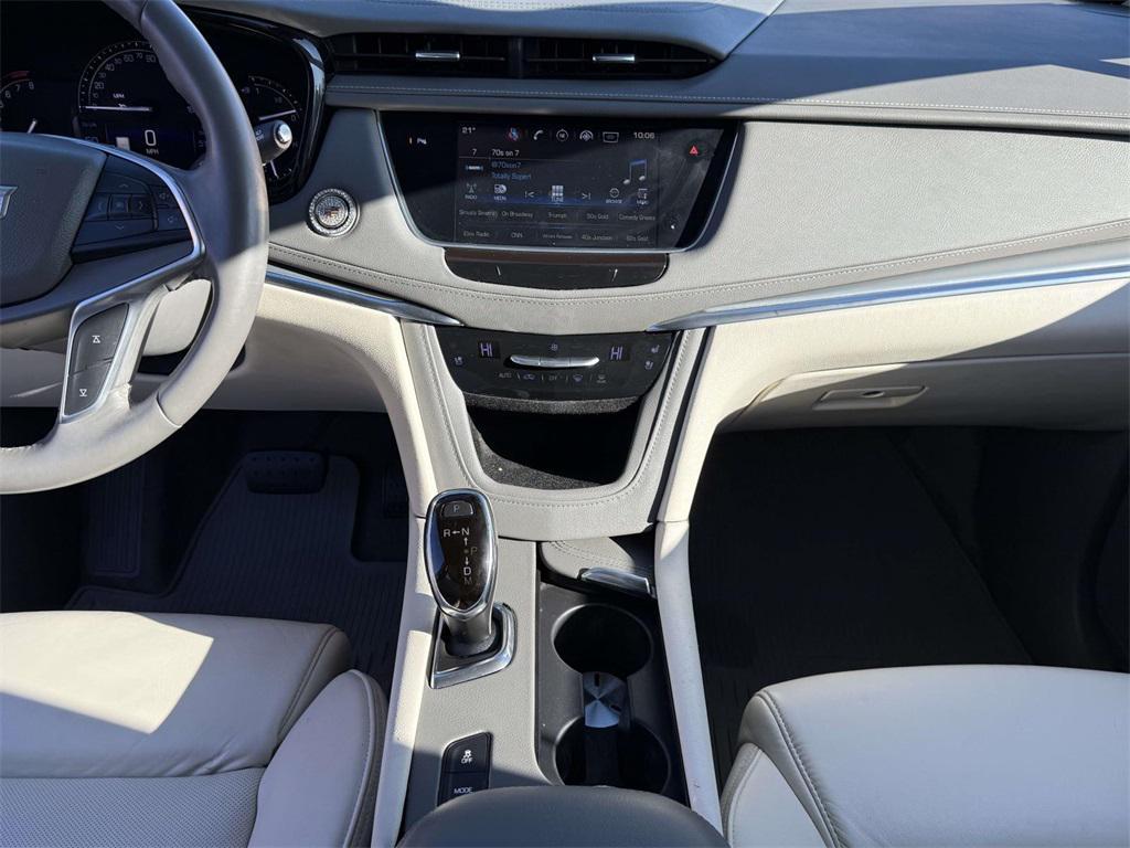 used 2017 Cadillac XT5 car, priced at $18,877