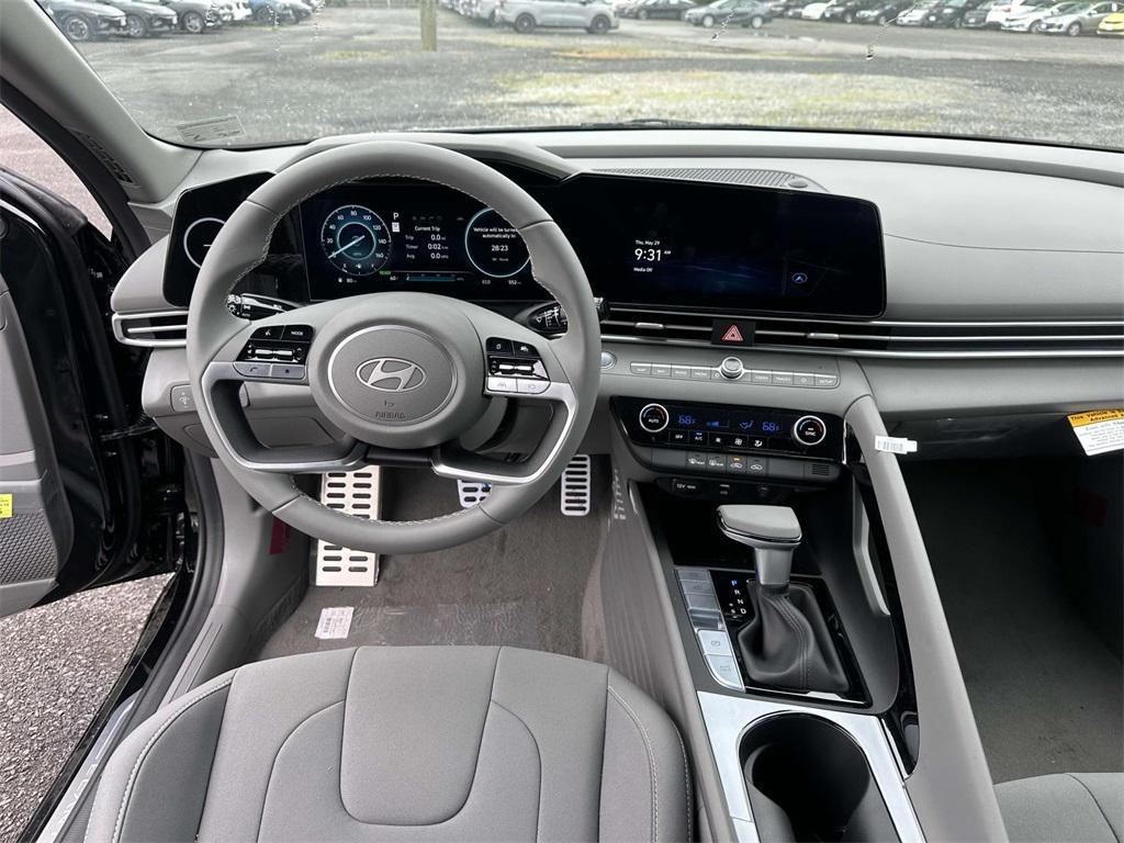 new 2025 Hyundai ELANTRA HEV car, priced at $26,685