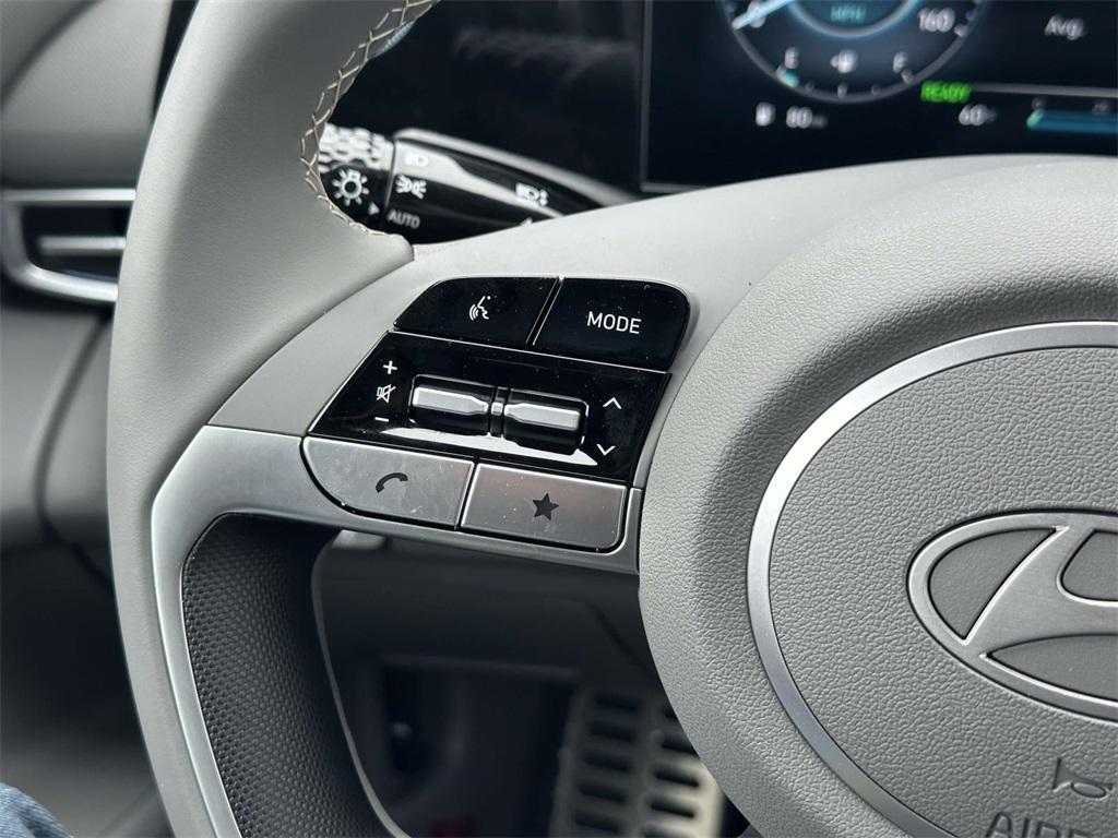 new 2025 Hyundai ELANTRA HEV car, priced at $26,685