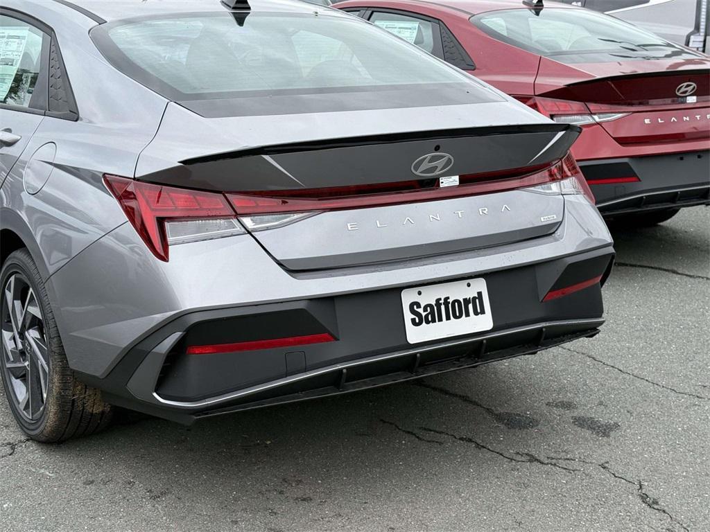 new 2025 Hyundai ELANTRA HEV car, priced at $26,765