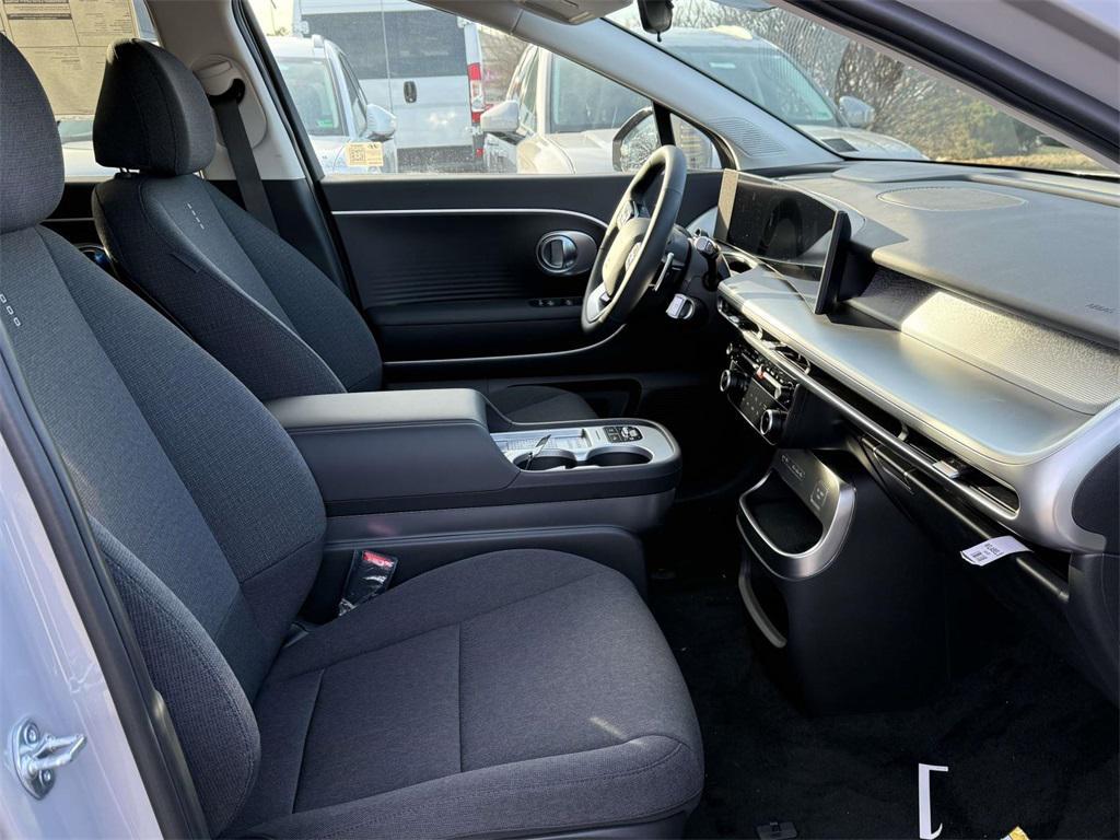 new 2026 Hyundai IONIQ 9 car, priced at $61,770