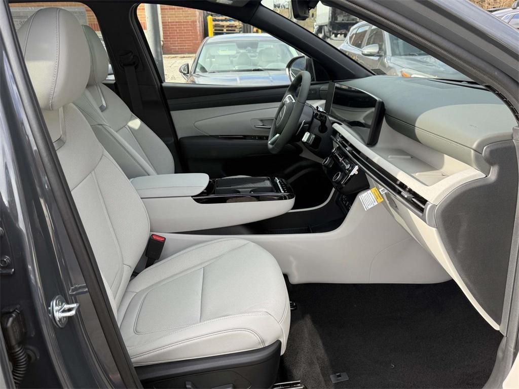 new 2026 Hyundai Tucson car, priced at $43,125